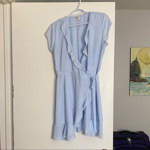 Aritzia - Sunday Best Wrap Dress - size 8